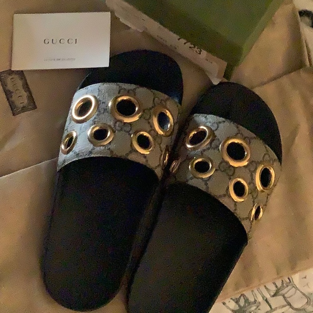 New with box Gucci slides
